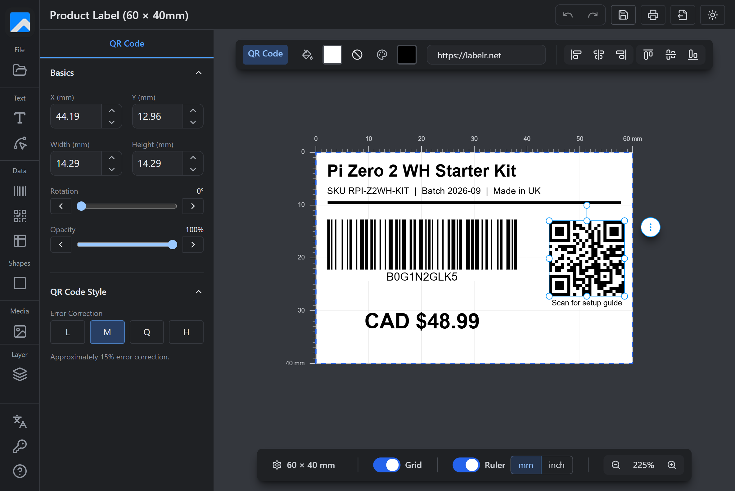 QR code properties panel in the Labelr dark theme